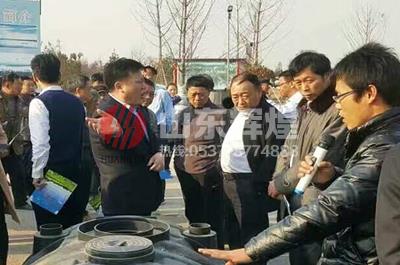 河南省領（lǐng）導蒞臨山東輝（huī）煌考察農村旱廁改造項目