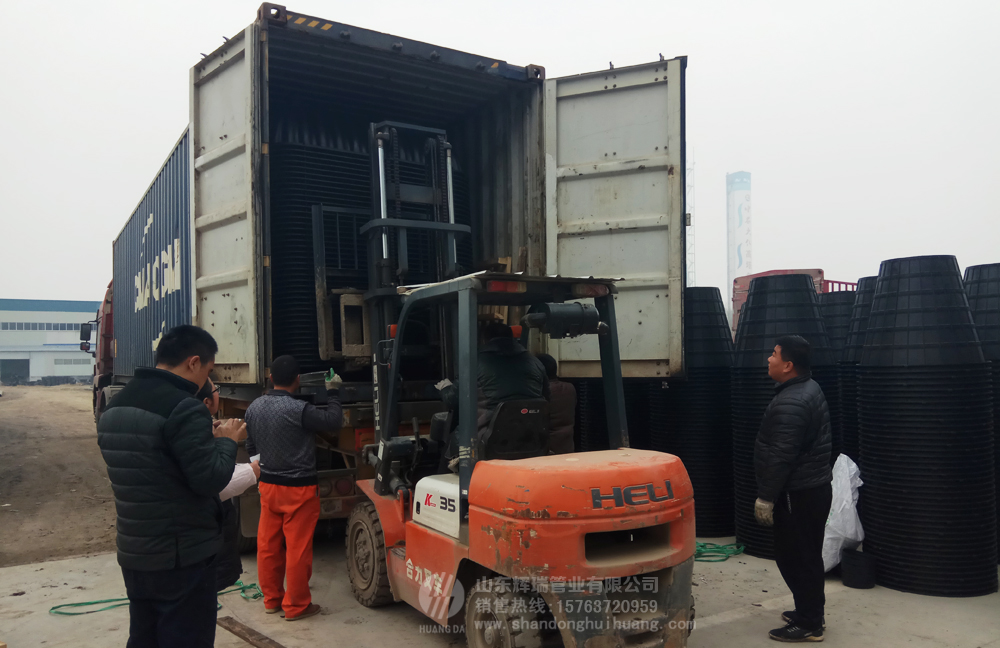 山東輝(huī)瑞管業:一批化糞池出口菲律賓,新(xīn)農村旱廁改造走向全球