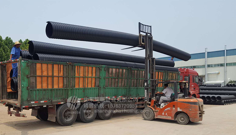 聚乙烯鋼帶增強（qiáng）波紋管集中發貨