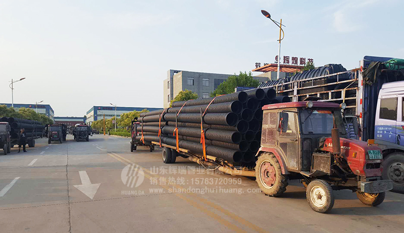 hdpe雙（shuāng）壁波紋管 DN800生產中