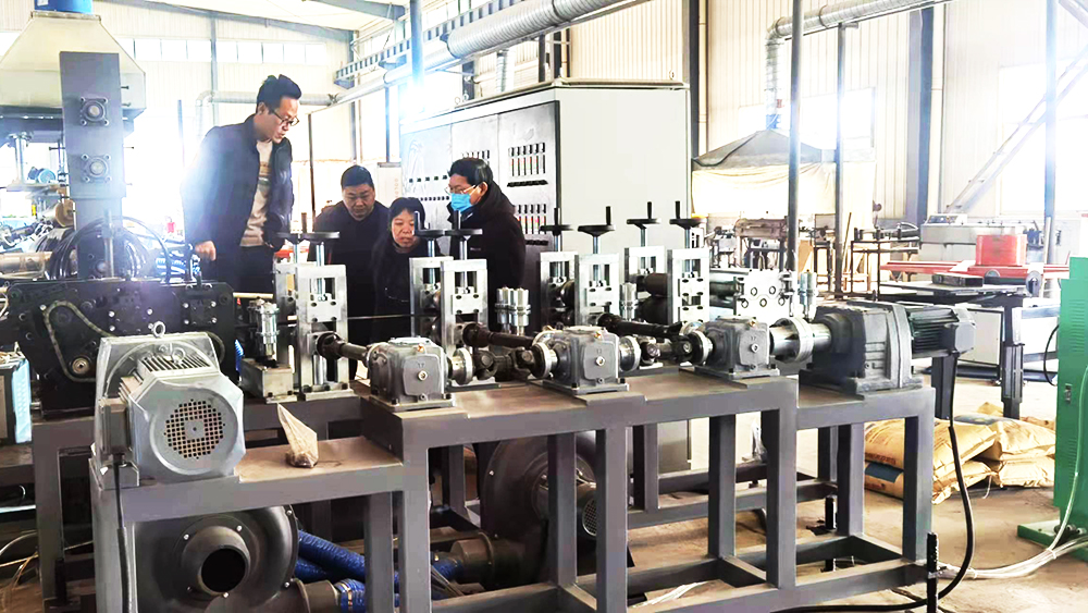 北京化工大學教授(shòu)馬秀清、薛(xuē)平一行來(lái)山(shān)東糖心vlog指導