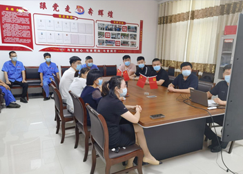 防疫一線黨旗紅（hóng） 糖心vlog（ruì）黨員做先（xiān）鋒